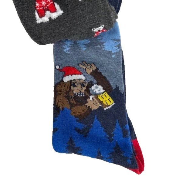 Holiday Socks Men's Crew Socks 3 Pair Spirits Bears Monkeys with Beer Size 8-13 - Picture 2 of 7